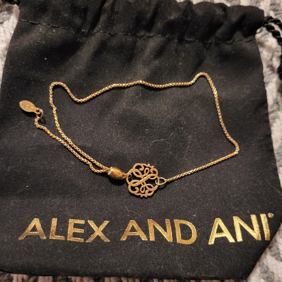 Path of Life Pull Chain Bracelet - Picture 8 of 8